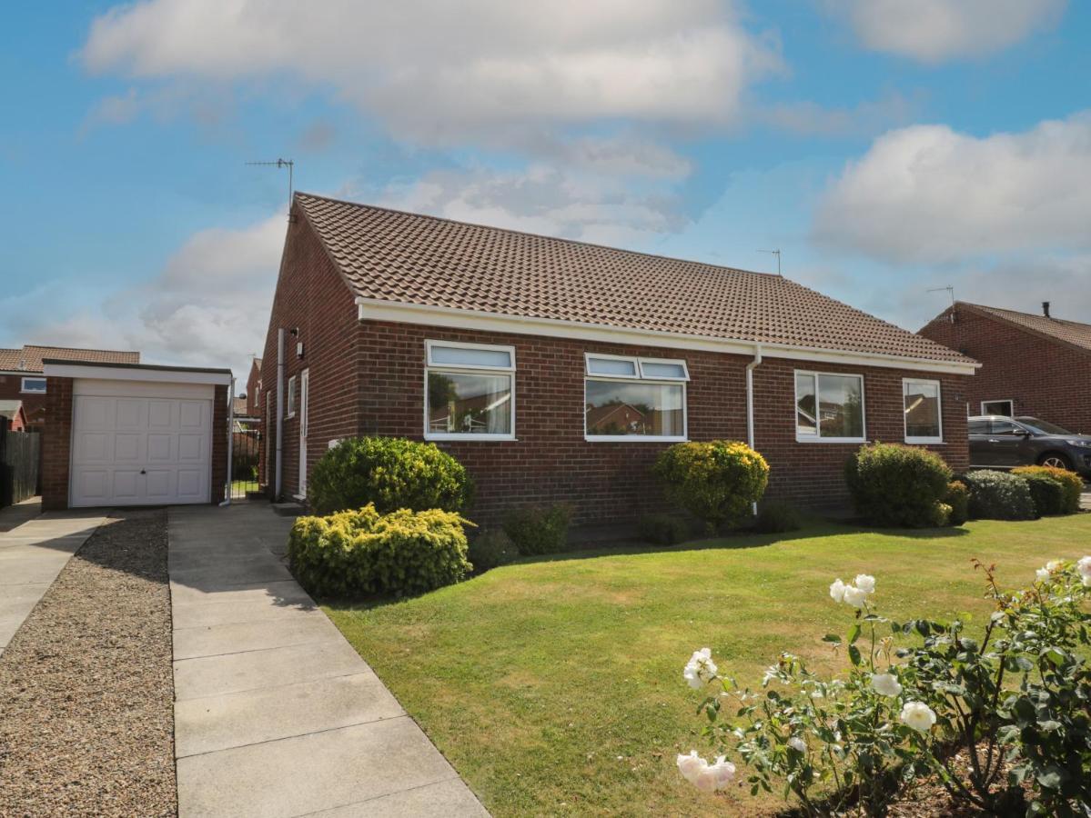 Rose Bungalow Whitby Exteriör bild